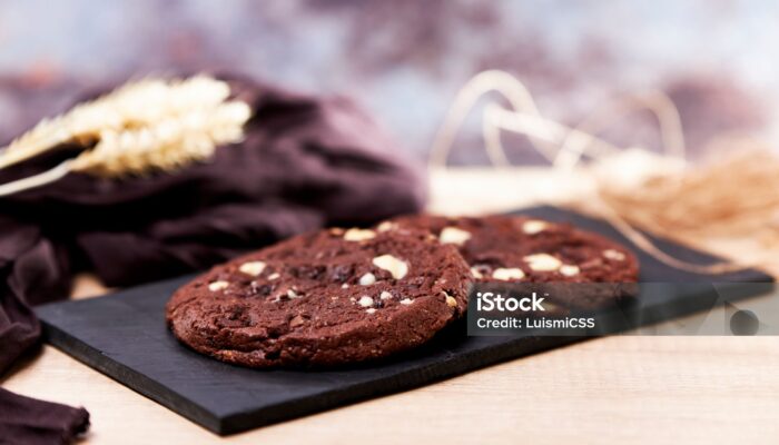 Keripik Brownies Crunchy Ala Sukabumi, Camilan Renyah Rasa Cokelat Menggoda