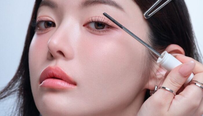 Tampil Natural dan Memukau Korean Lashes Glazing Lips, barenbliss Gelar Beauty Demo “Everyday Korean Chic Makeup” di Guardian Grand Indonesia