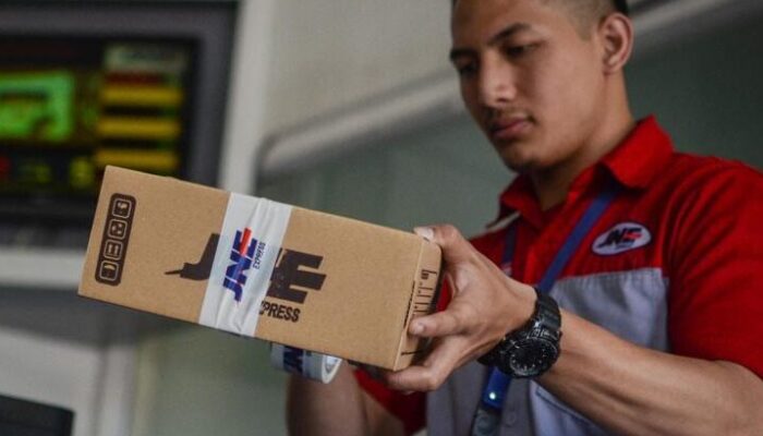 JNE Rayakan Hari Pelanggan dengan Program JLC Race 2025 Berhadiah Mobil Listrik
