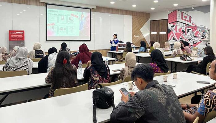 Seminar Zen on Wheels, DAM Dorong Perempuan Lebih Percaya Diri dan #Cari_Aman di Jalan