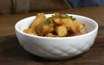 Tahu Aci Gejrot ala Sukabumi, Camilan Renyah Gurih dengan Kuah Pedas Manis yang Bikin Nagih