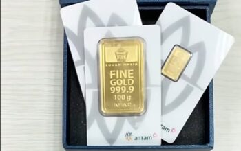 Harga Emas Antam Hari Ini Turun Rp35 Ribu, Kini Rp2,76 Juta per Gram